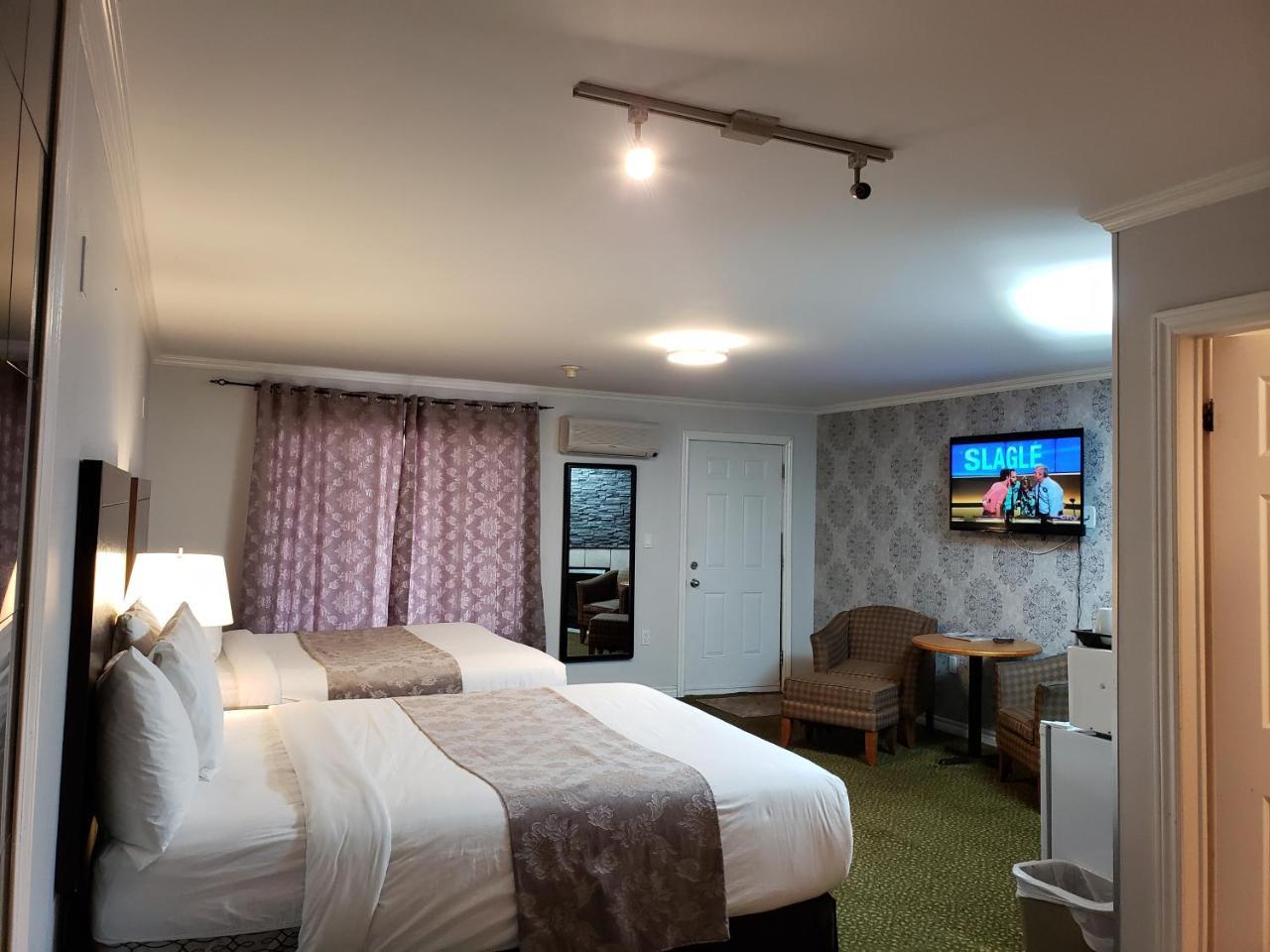 Regency Inn & Suites Cornwall Exteriör bild